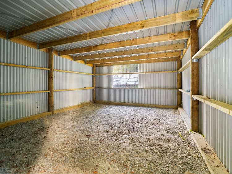 353 Blue Spur Road Lawrence_10