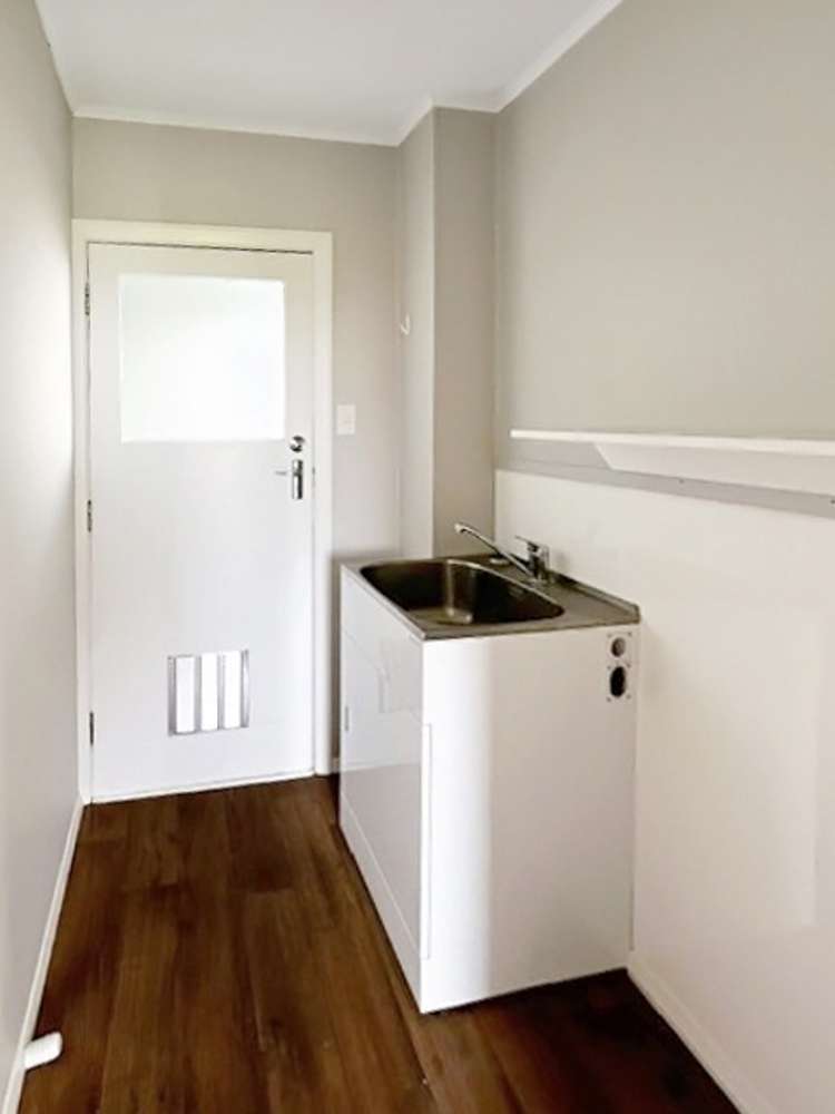 18 Devon Crescent Bulls_8