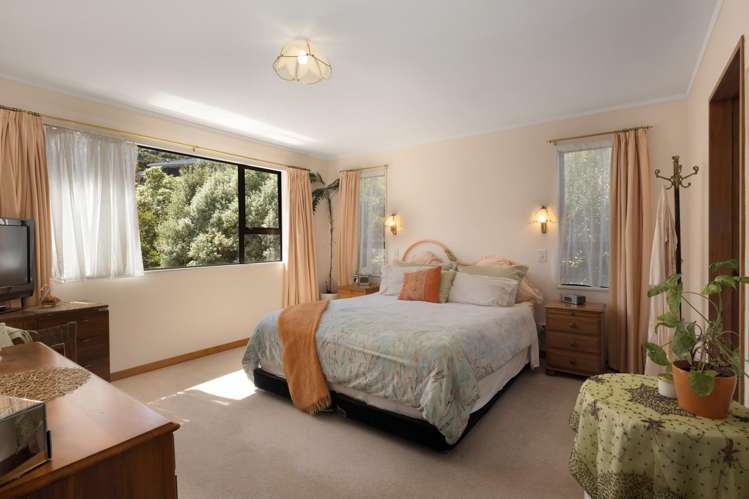 30 Thatcher Crescent Crofton Downs_16