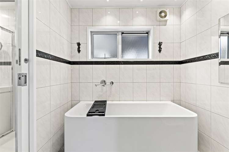 1/41 Seaview Road Castor Bay_10