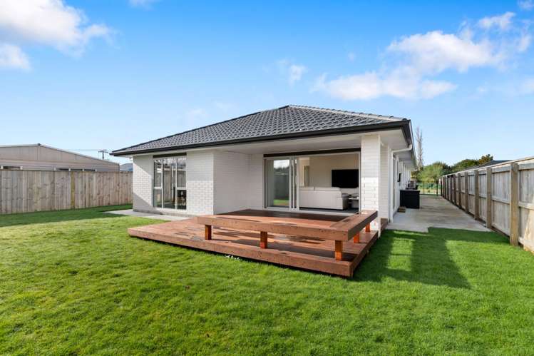 2 Van Baarle Close Carterton_12