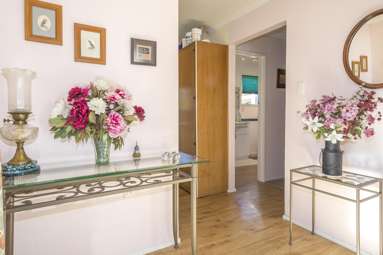 17 Inverness Crescent_3