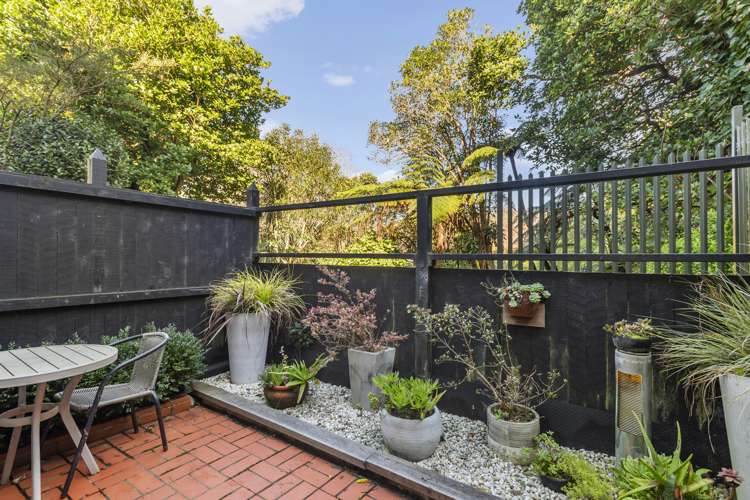 14/10 Pitarua Street Thorndon_6