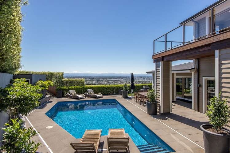 3 Roystone Way Huntsbury_9