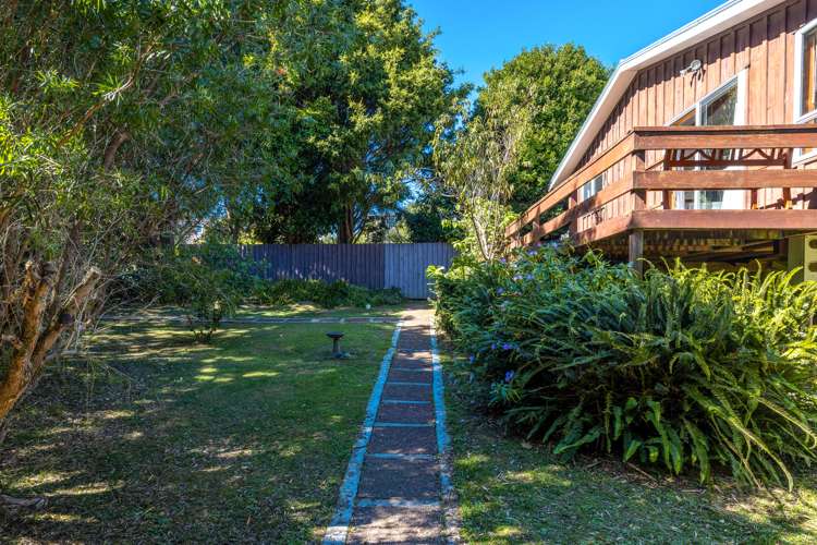 11 Muritai Road Ostend_14