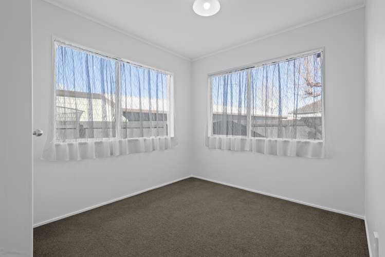 38b Anzac Road Gate Pa_9