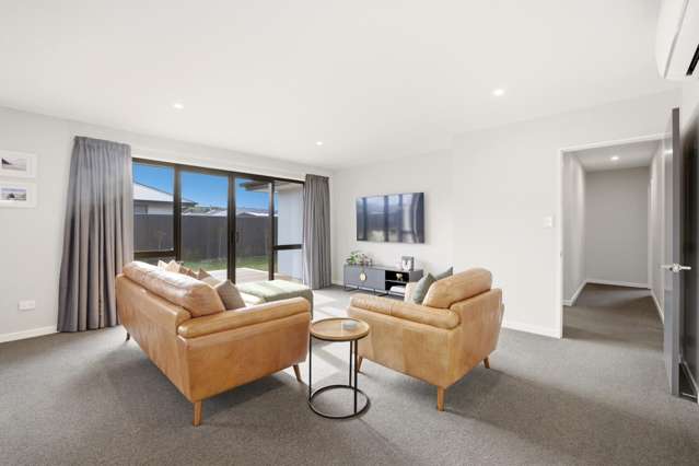 9 Merino Crescent Amberley_3