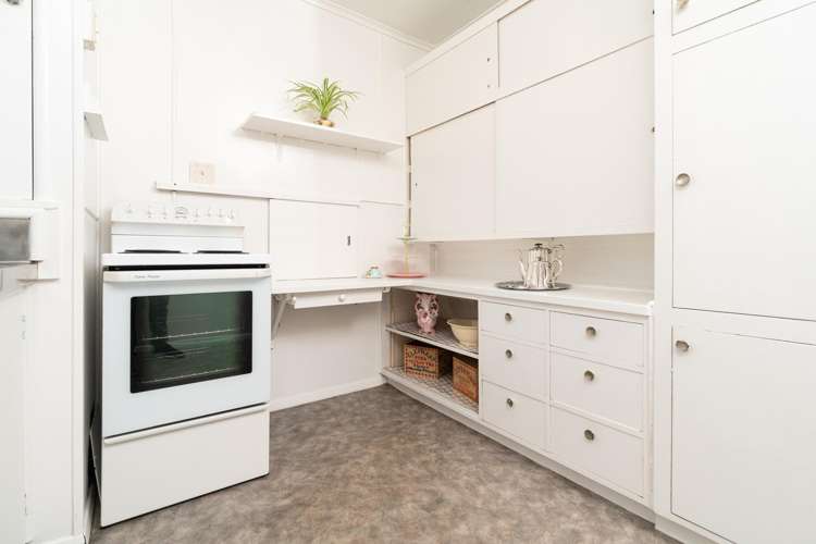 134 Wellington Road Paekakariki_37