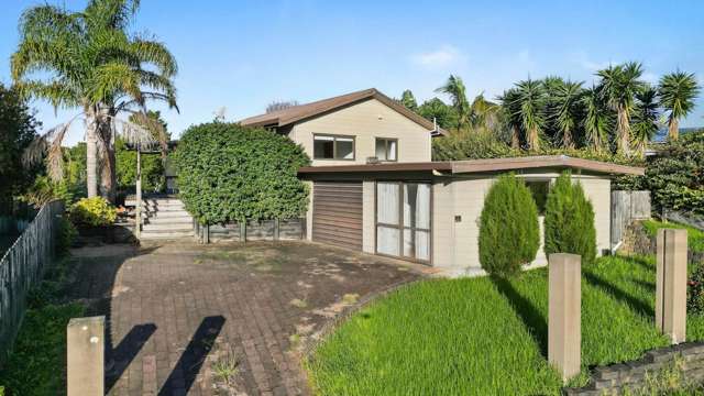 13 Valerie Crescent Okura_1