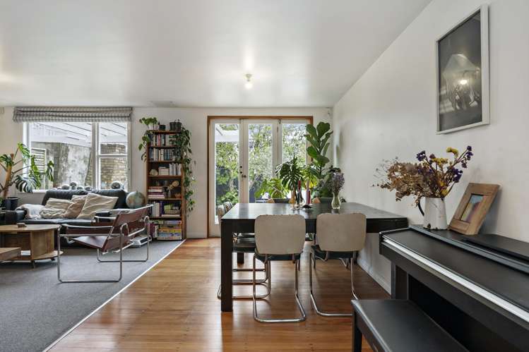 126 Austin Street Mount Victoria_7