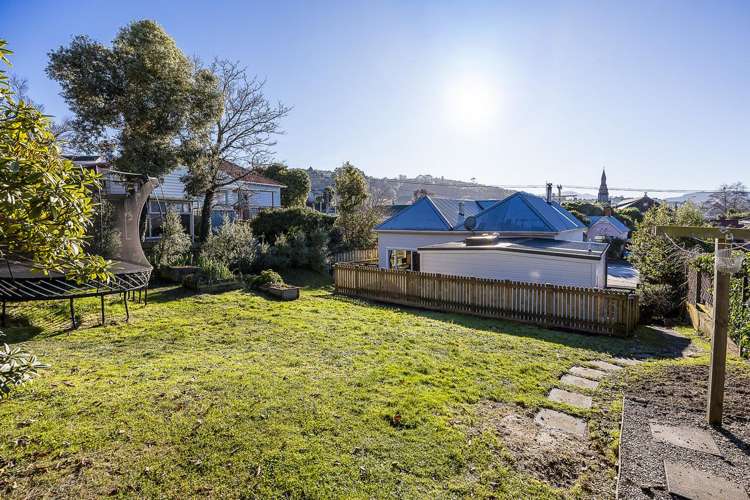 11 Hazel Avenue Caversham_19