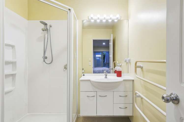 10 Wilmington Place Shirley_8