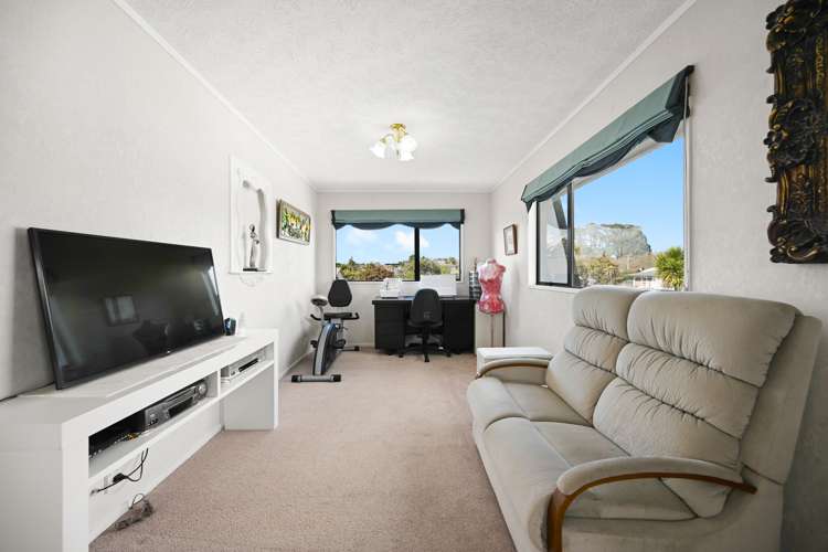 14 Colstone Street Glenview_17