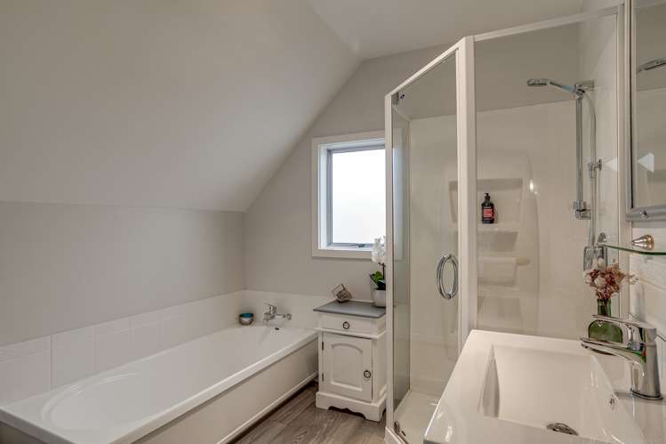 19 Temple Crescent Gleniti_27