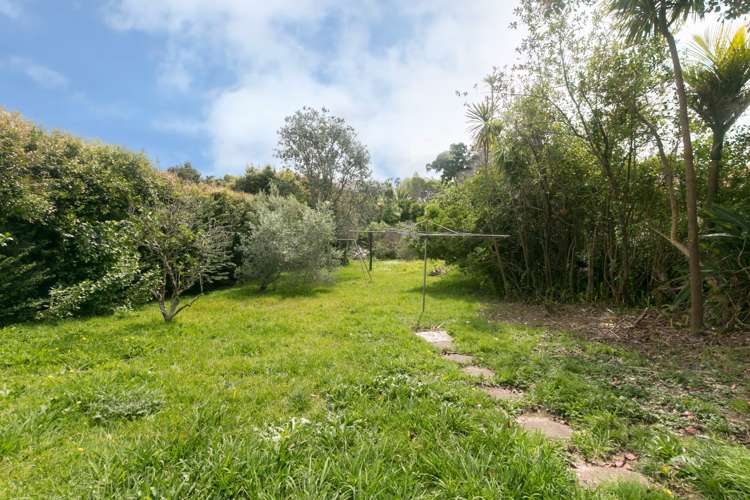 2145 Great North Road Avondale_11