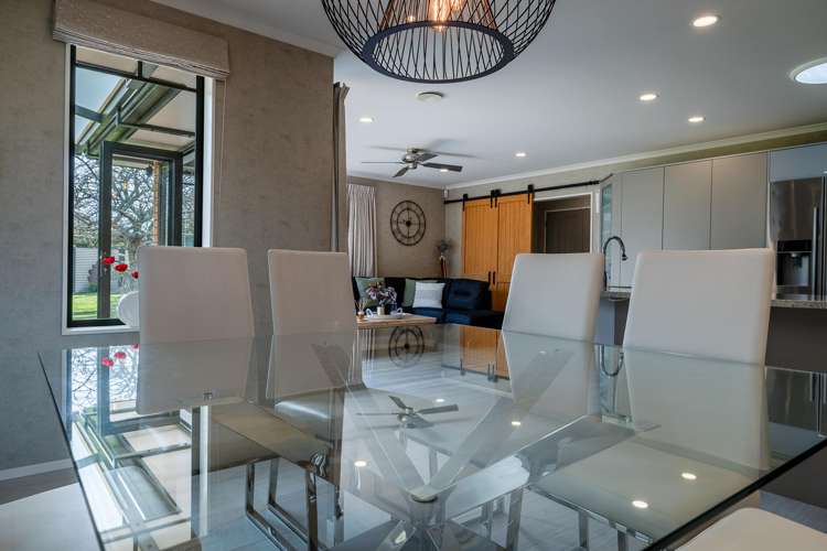 6 Shadbolt Drive Leamington_10