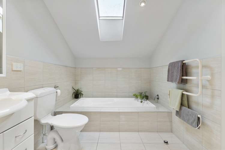 14 Phoenicia Court The Gardens_15