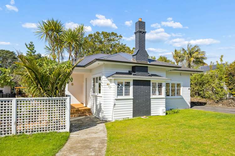 12 Shipherds Avenue Epsom_13