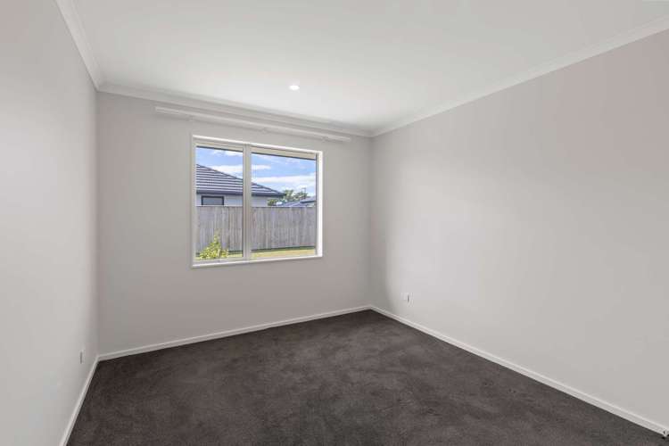 5 Chertsey Street Richmond_16