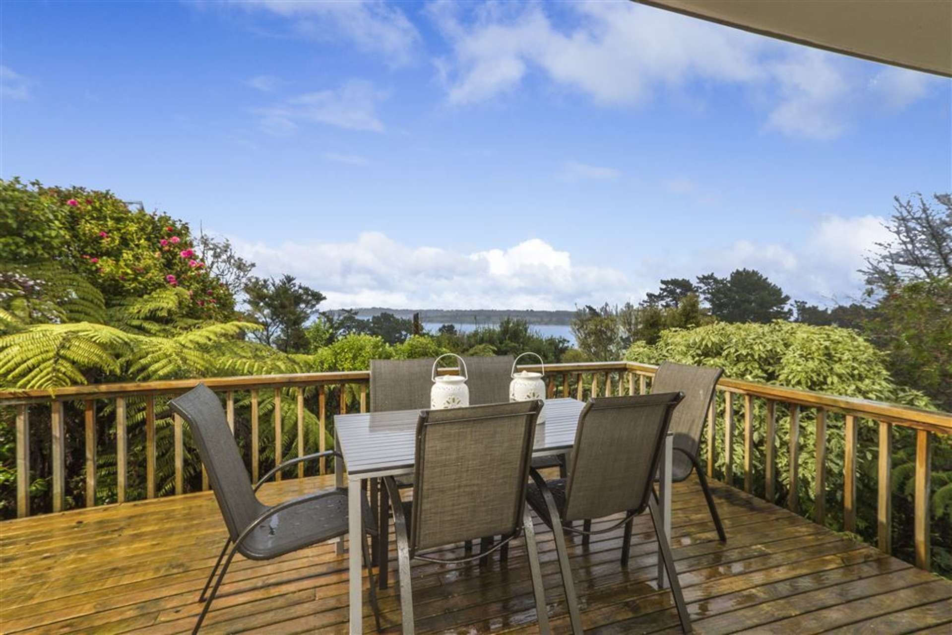 2/43 Brigantine Drive Beach Haven_0