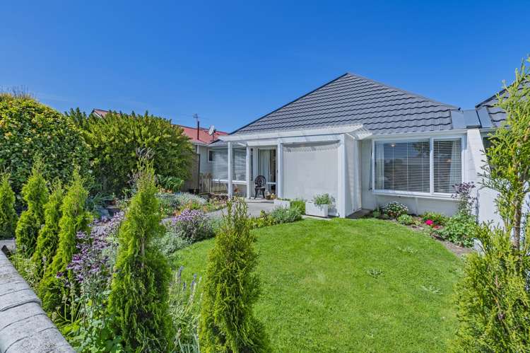 1/30 High Street Leeston_18