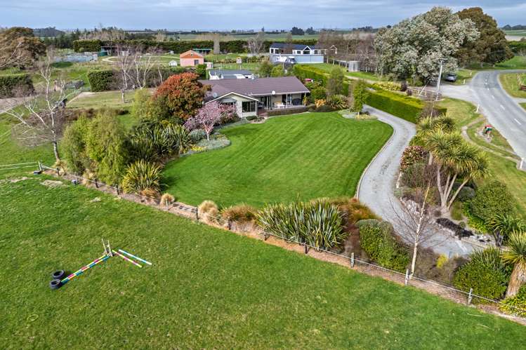 829 Landsborough Road_2