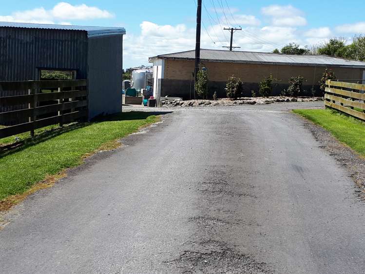 1971 Egmont Road Kaimiro_11