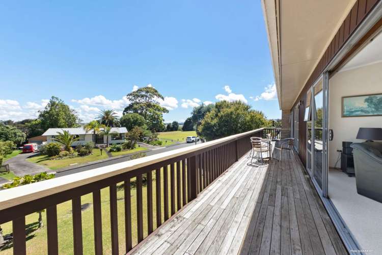 15 Dawnhaven Drive Te Atatu Peninsula_10