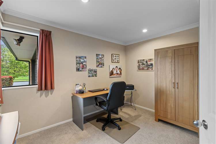 5 Chesterton Drive Leamington_11