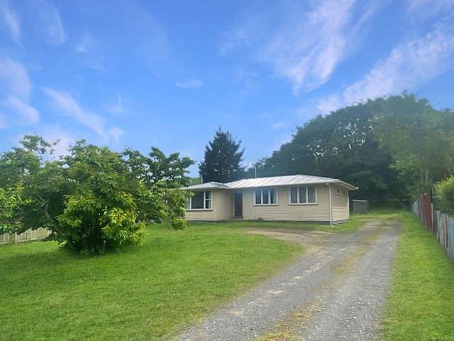 Lovely Semi-Rural Three Bedroom Home