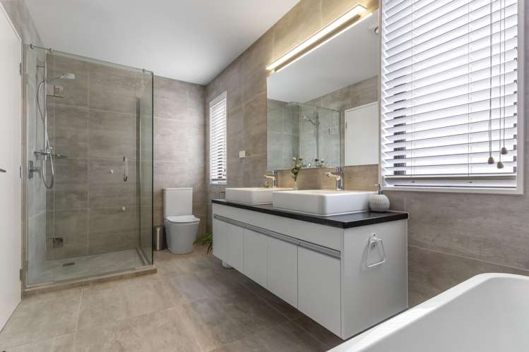 20 Thistle Close Beachlands_21
