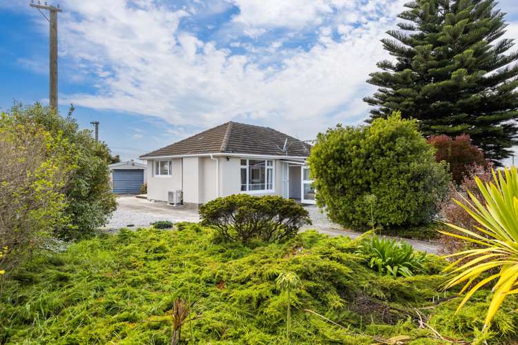 413 Breezes Road Aranui_11