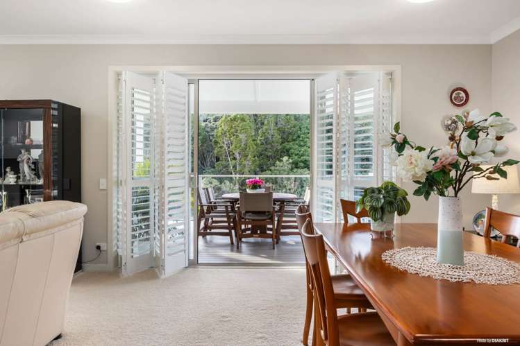 84 Eaves Bush Parade Orewa_1