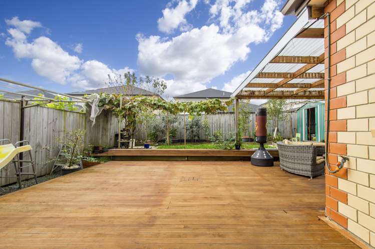 48 Helianthus Avenue Flat Bush_10