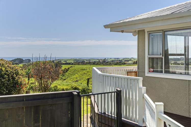 401 Koru Road Oakura_17