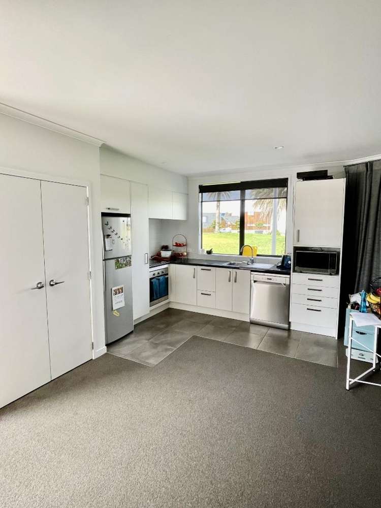 284 Hobsonville Point Road Hobsonville_1