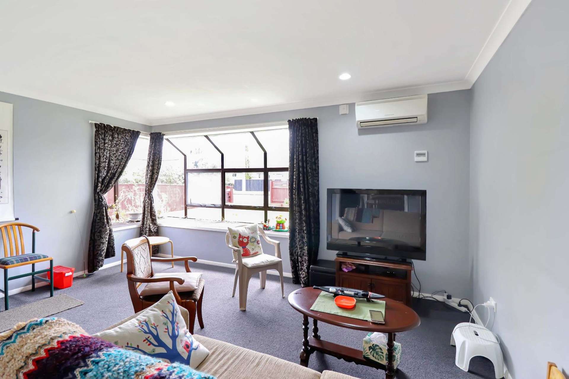 53 Shakespeare Avenue 11322_0