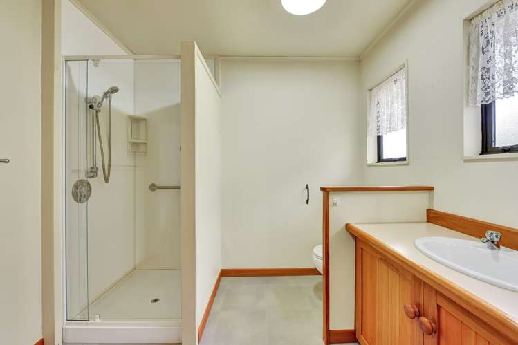 13 Dellwood Green Richmond_15