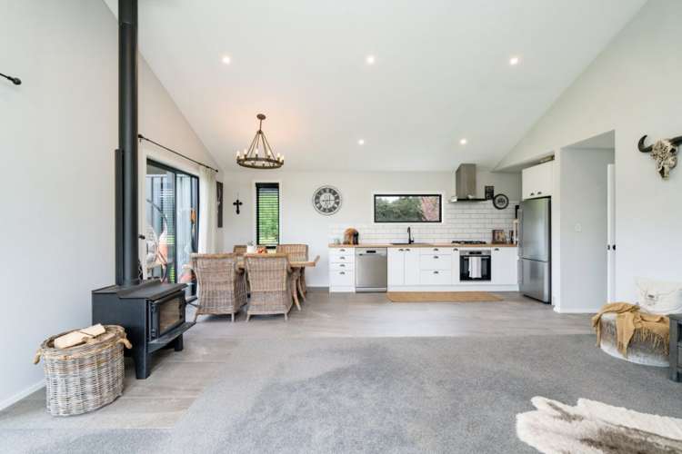 24 Short Road West Plains_12