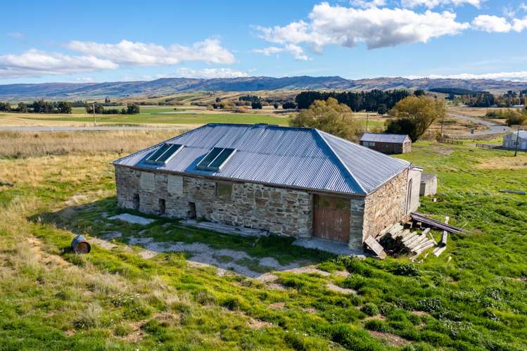 Ranfurly-Wedderburn Road Ranfurly_18