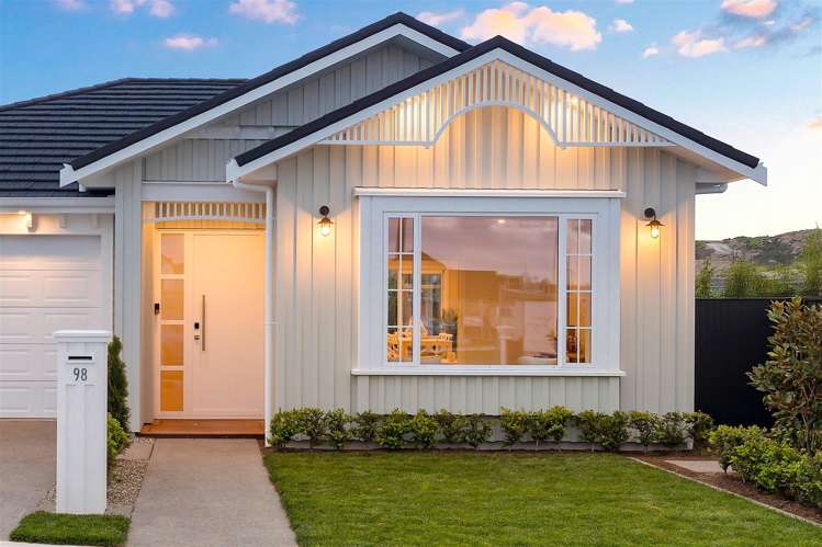 98 Tukutata Crescent Milldale_1