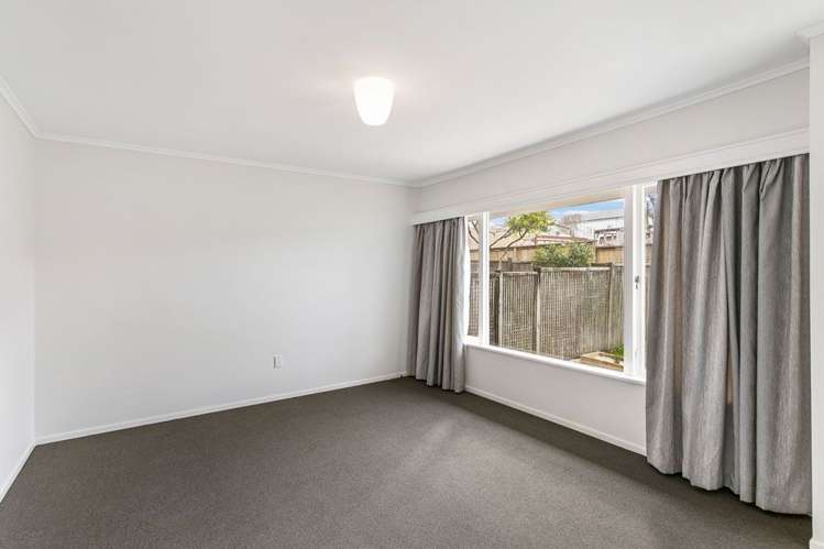 2/42A Clonbern Road Remuera_5