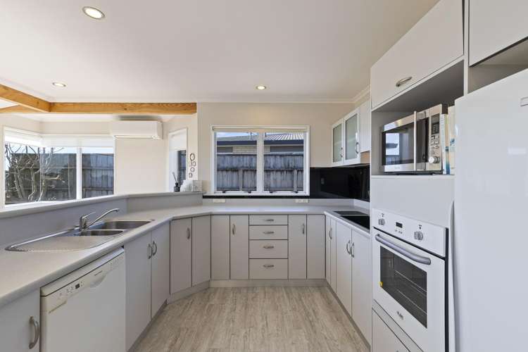 2/13 Chatswood Grove Fitzroy_16