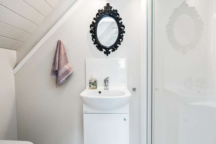 9 Rurumoki Street Regent_28