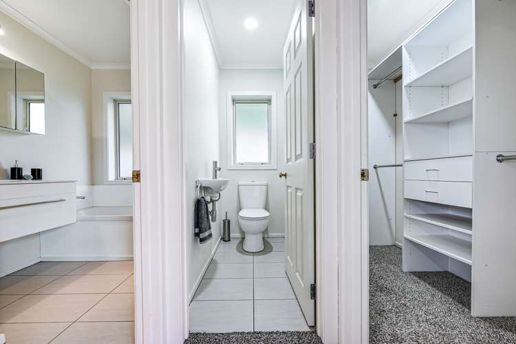 36 Ayrshire Drive Grandview Heights_16