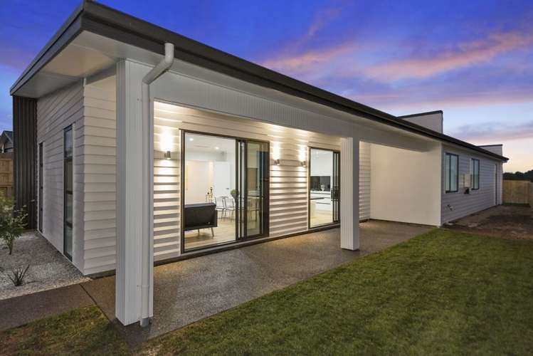 9 Waireka Road Rototuna North_20