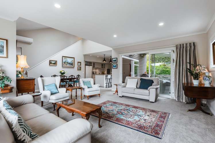 12 Coprosma Crescent Waipahihi_9