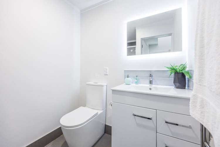 2/42 Saint Benedicts Street Eden Terrace_9