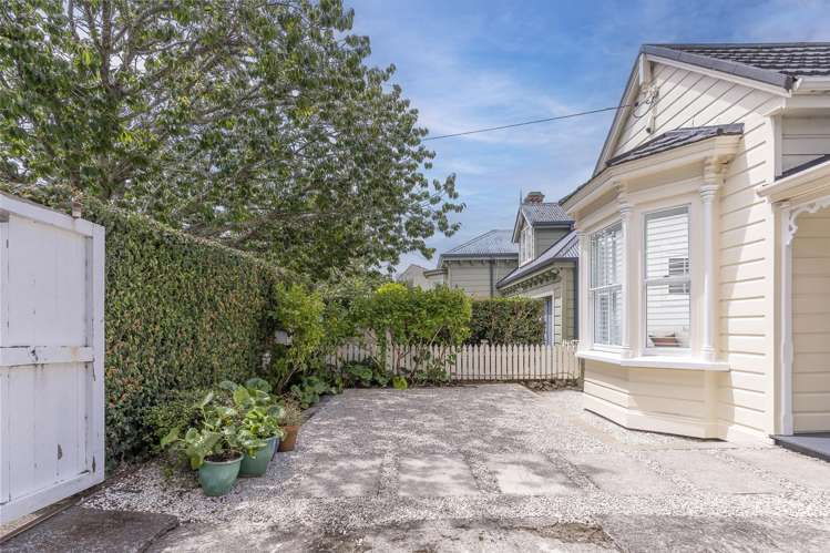 8 Esplanade Road Mount Eden_19