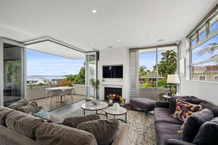 2/2A Earnoch Avenue Takapuna_11